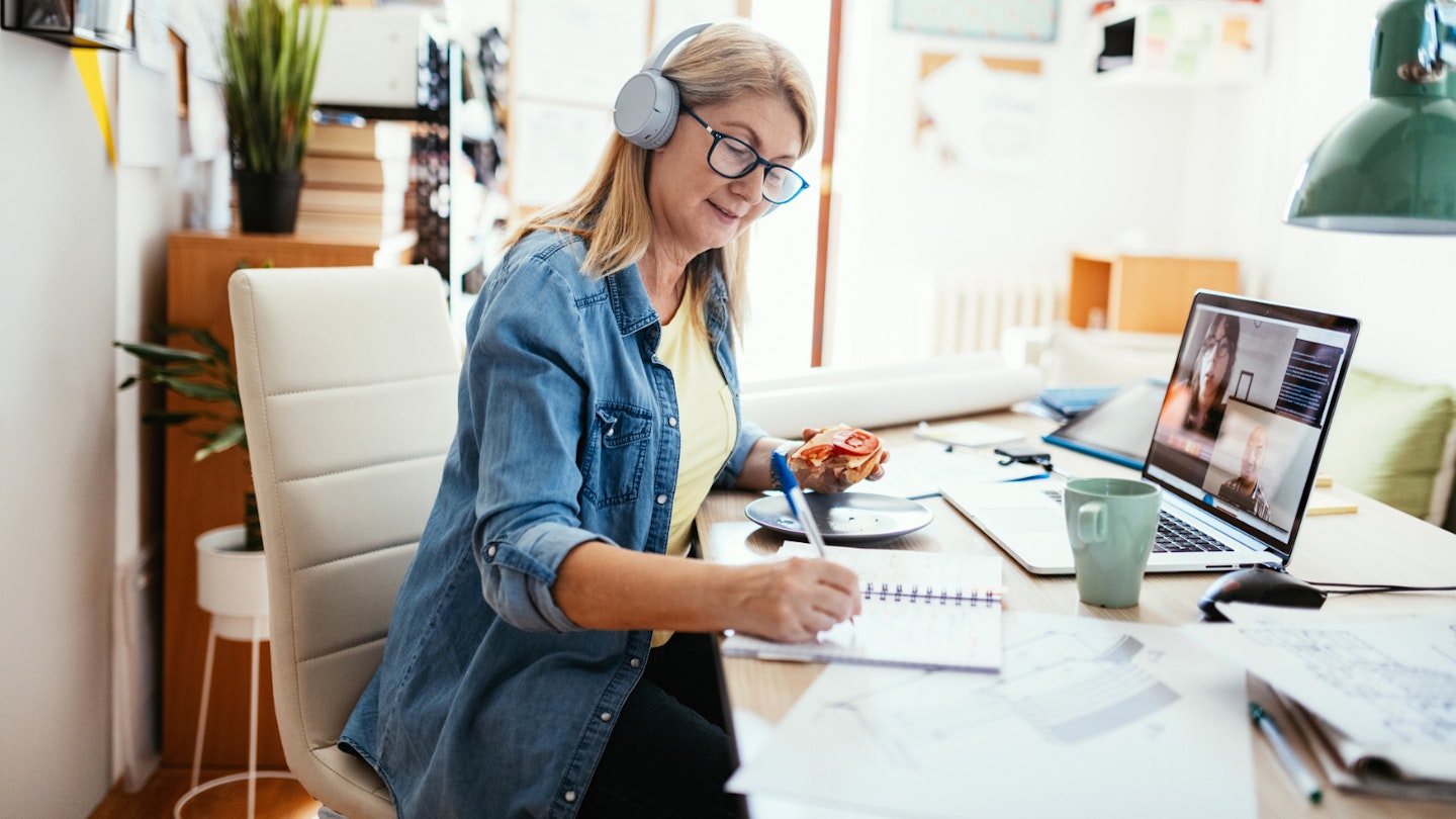 Best desk under 200 deals